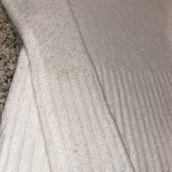 White House Black Market Cowl V Neck Oversized Sweater White Size Extra Small - Picture 5 of 8